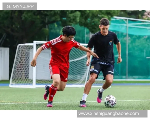 携手足球梦想共筑未来书包网助力青少年成长之路